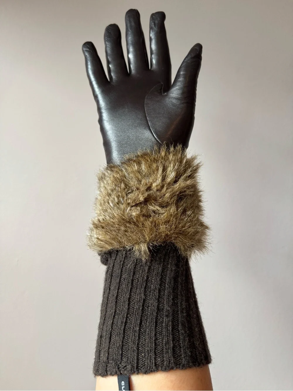 Club Monaco Women’s Chocolate Brown Leather Wool Cashmere Gloves Size Small